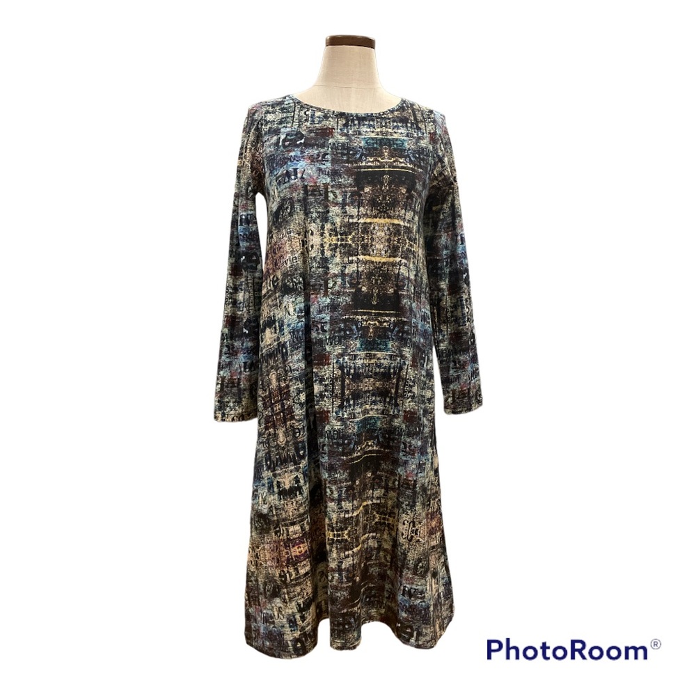 Flutter made with Love Graffiti Maxi Dress